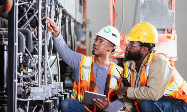 Best Emergency Electrical Repair  in Bingham Farms, MI